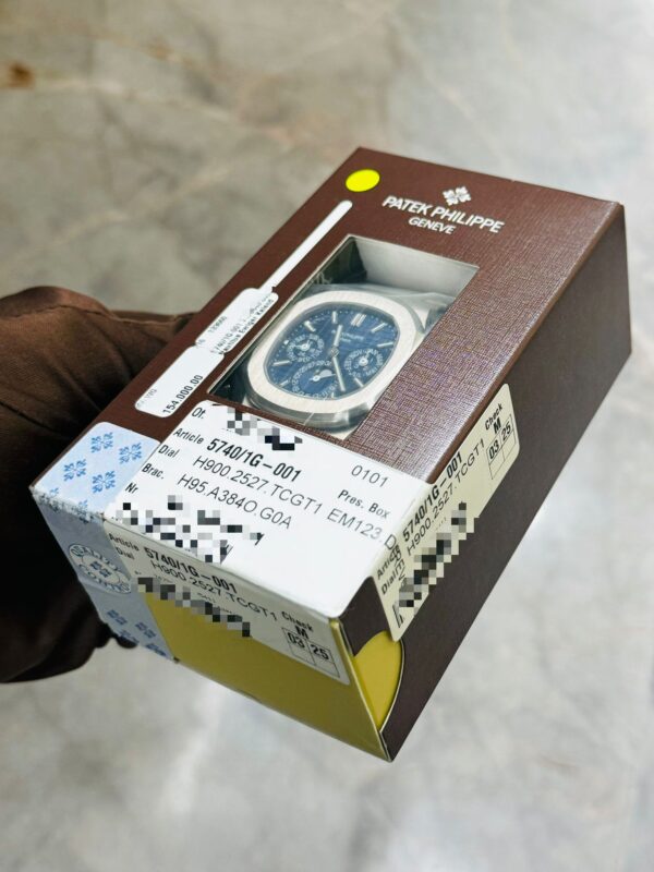 PATEK PHILIPPE PP 5740/1G DOUBLE SEALED BRAND NEW FULL SET 2024 - Image 2