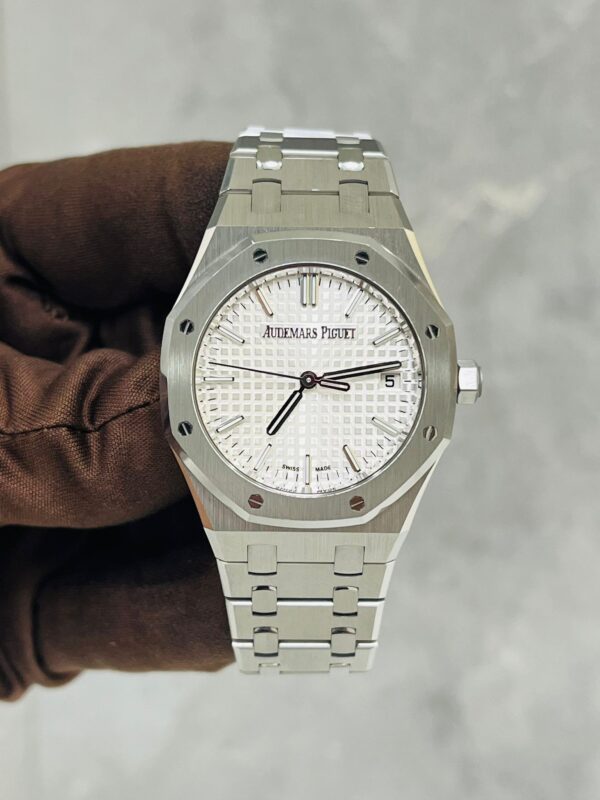 Audemars Piguet AP 77450ST WHITE - 2023 - Image 3