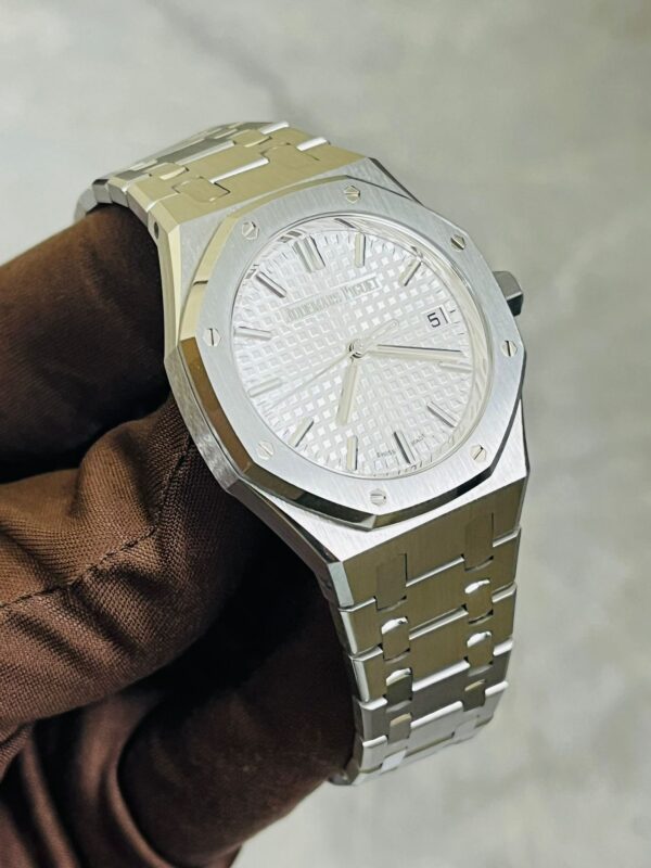 Audemars Piguet AP 77450ST WHITE - 2023 - Image 7