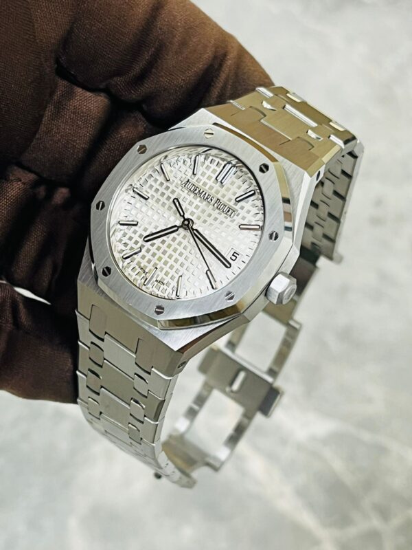 Audemars Piguet AP 77450ST WHITE - 2023 - Image 9