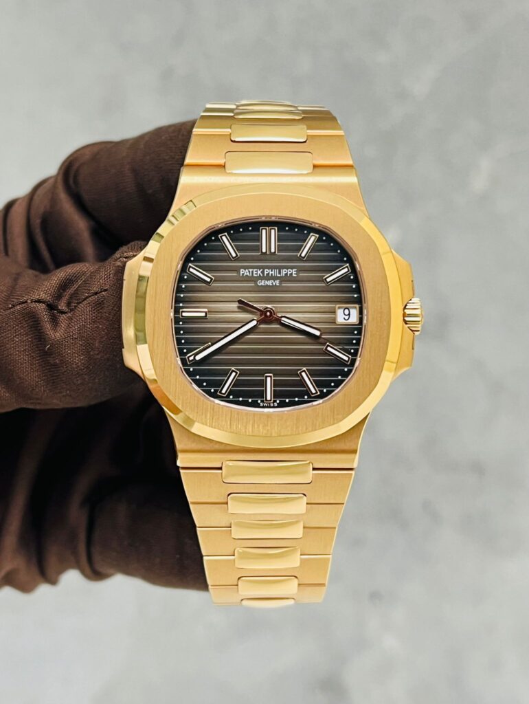 Patek Philippe Nautilus 5711/1R-001 Rose Gold Brown Dial