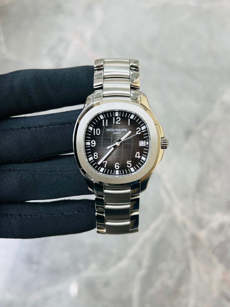 Patek Philippe Aquanaut 5167/1A-001 Stainless Steel Black Dial