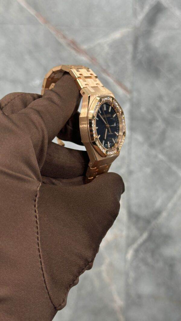 Audemars Piguet AP 77451OR BRAND NEW. FULL SET. - Image 3