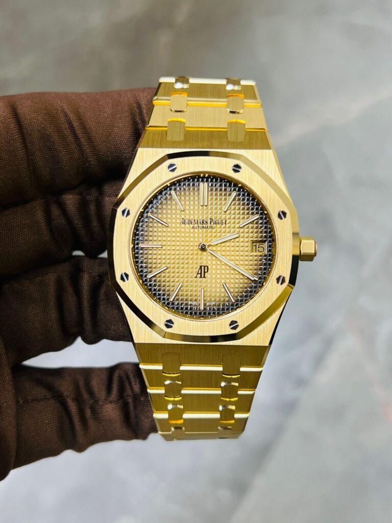Audemars Piguet Royal Oak 16202BA ‘Jumbo’ Extra-Thin Yellow Gold
