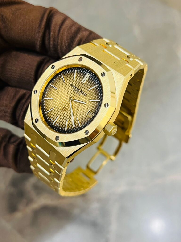 Audemars Piguet Royal Oak 16202BA ‘Jumbo’ Extra-Thin Yellow Gold