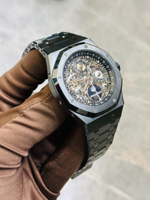 Audemars Piguet AP 26585CE BRAND NEW FULL SET (BLACK) - Image 4