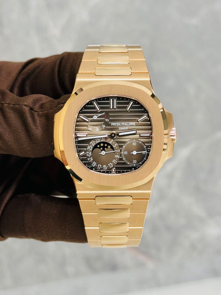 Patek Philippe Nautilus 5712/1R-001 Moon Phases Rose Gold