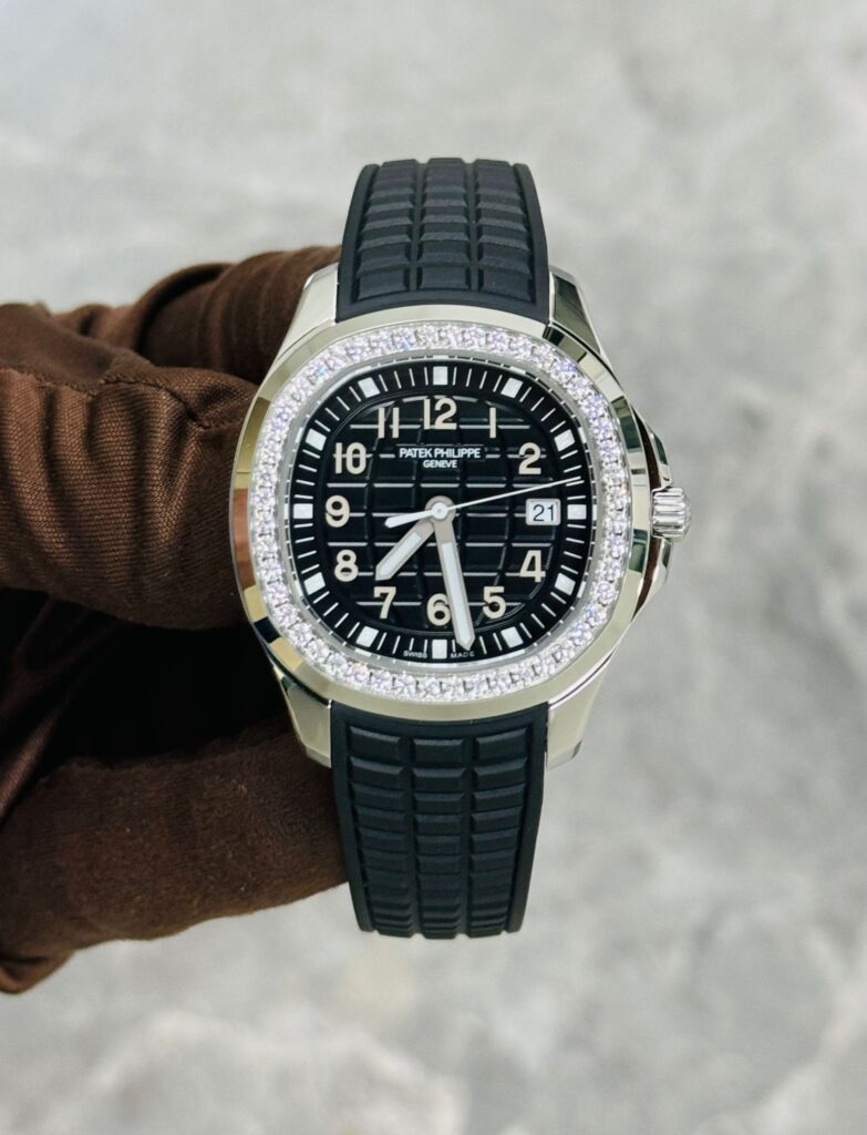 Patek Philippe Aquanaut Luce 5267/200A-001 Stainless Steel Black Dial Diamond Bezel