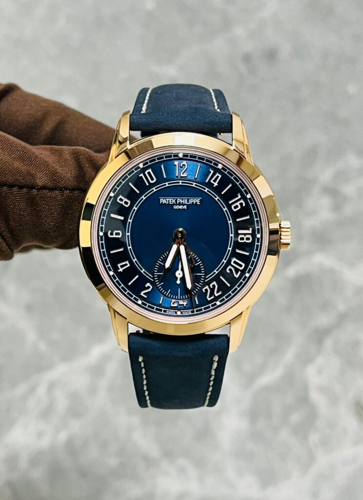 Patek Philippe Complications Calatrava 5224R-001 Travel Time Rose Gold Navy Blue Dial