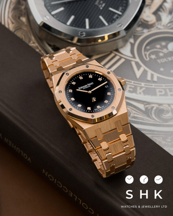 Audemars Piguet AP 15207OR LIKE NEW FULL SET 2020 - Image 3