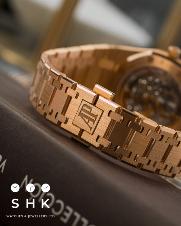 Audemars Piguet AP 15207OR LIKE NEW FULL SET 2020 - Image 10