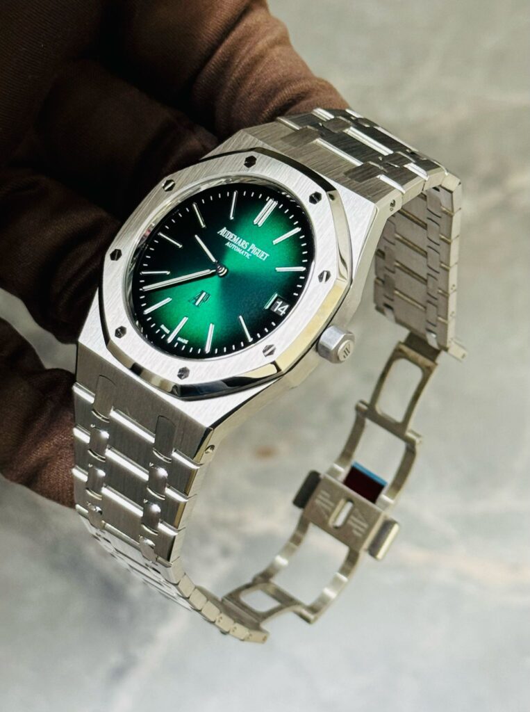 Audemars Piguet Royal Oak 16202PT Jumbo Extra-Thin Green Dial