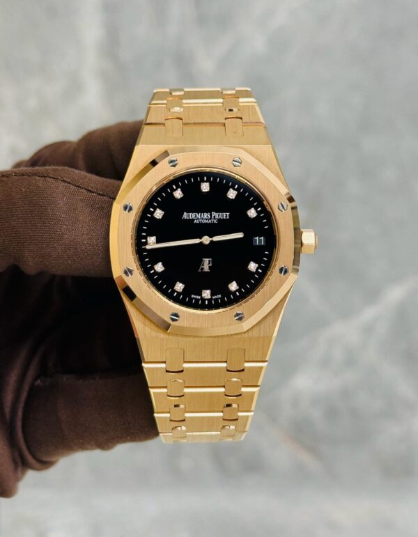 Audemars Piguet AP 15207OR LIKE NEW FULL SET 2020 - Image 2
