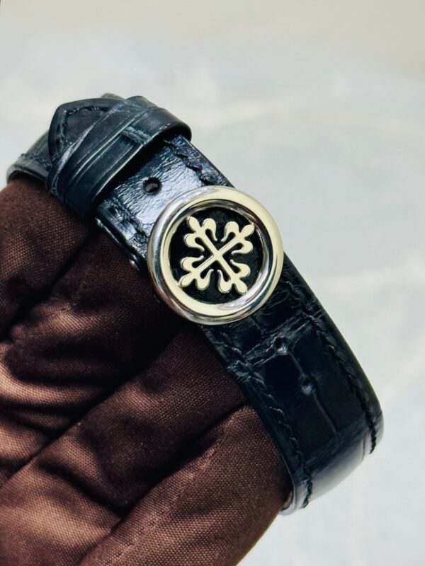 PATEK PHILIPPE PP 5236P GOOD CONDITION 2021 - Image 7
