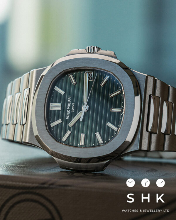 PATEK PHILIPPE PP 5711/1A GREEN NEW FULL SET - Image 7