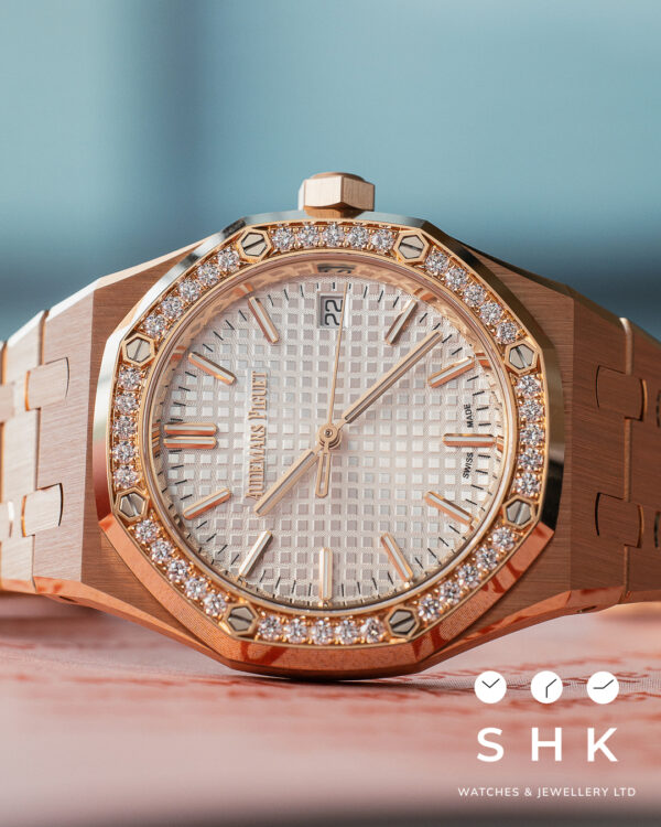 Audemars Piguet AP 15551OR WHITE BRAND NEW. FULL SET. - Image 6