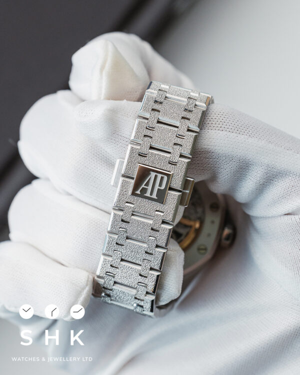 Audemars Piguet AP 15468BC NEW FULL SET. - Image 6