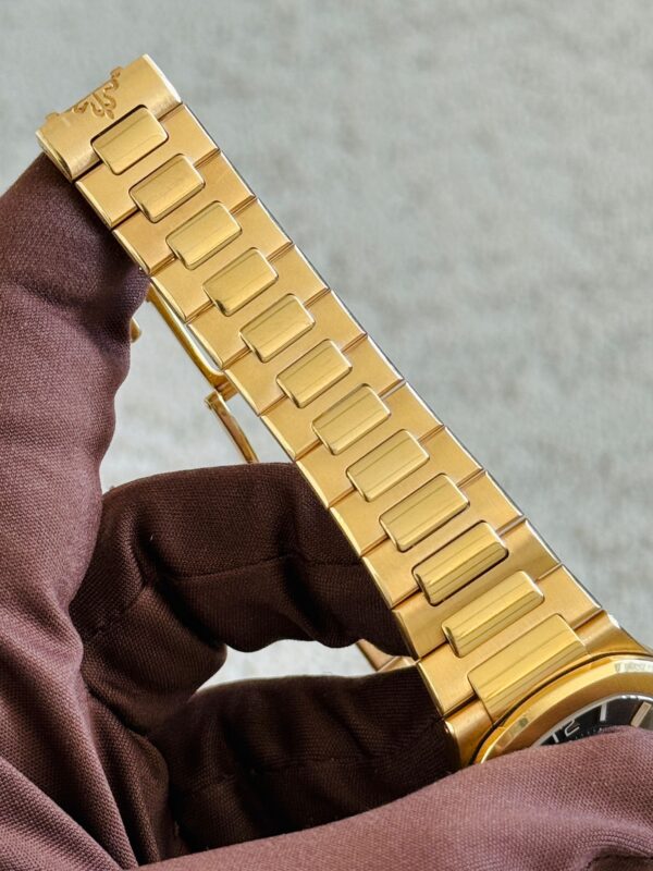 PATEK PHILIPPE PP 7011/1R USED WATCH ONLY - Image 4