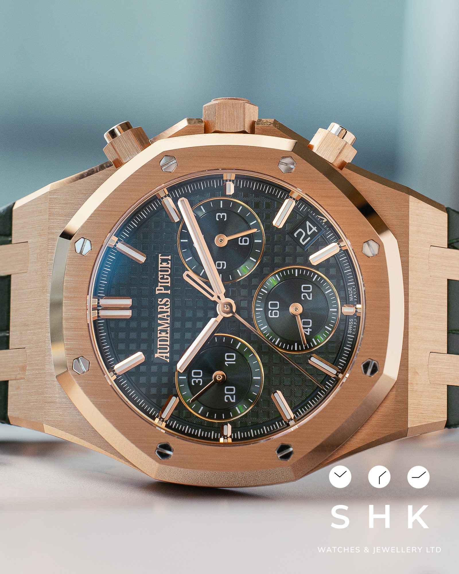 Audemars Piguet Royal Oak 26240OR Chronograph '50th Anniversary' Rose Gold Green Dial - Image 10