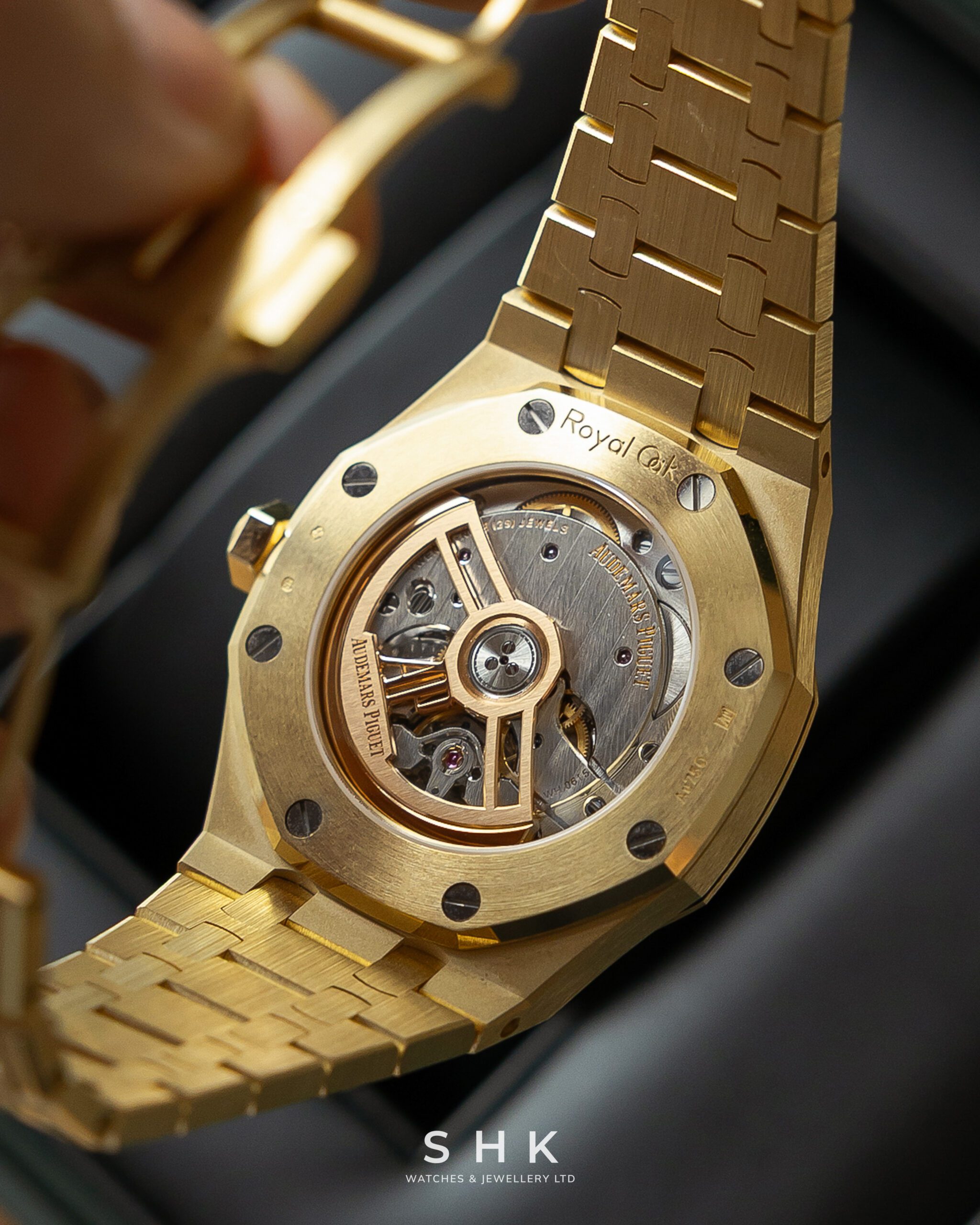 Audemars Piguet Royal Oak 15550BA Frosted Yellow Gold Smoked Yellow Dial - Image 9