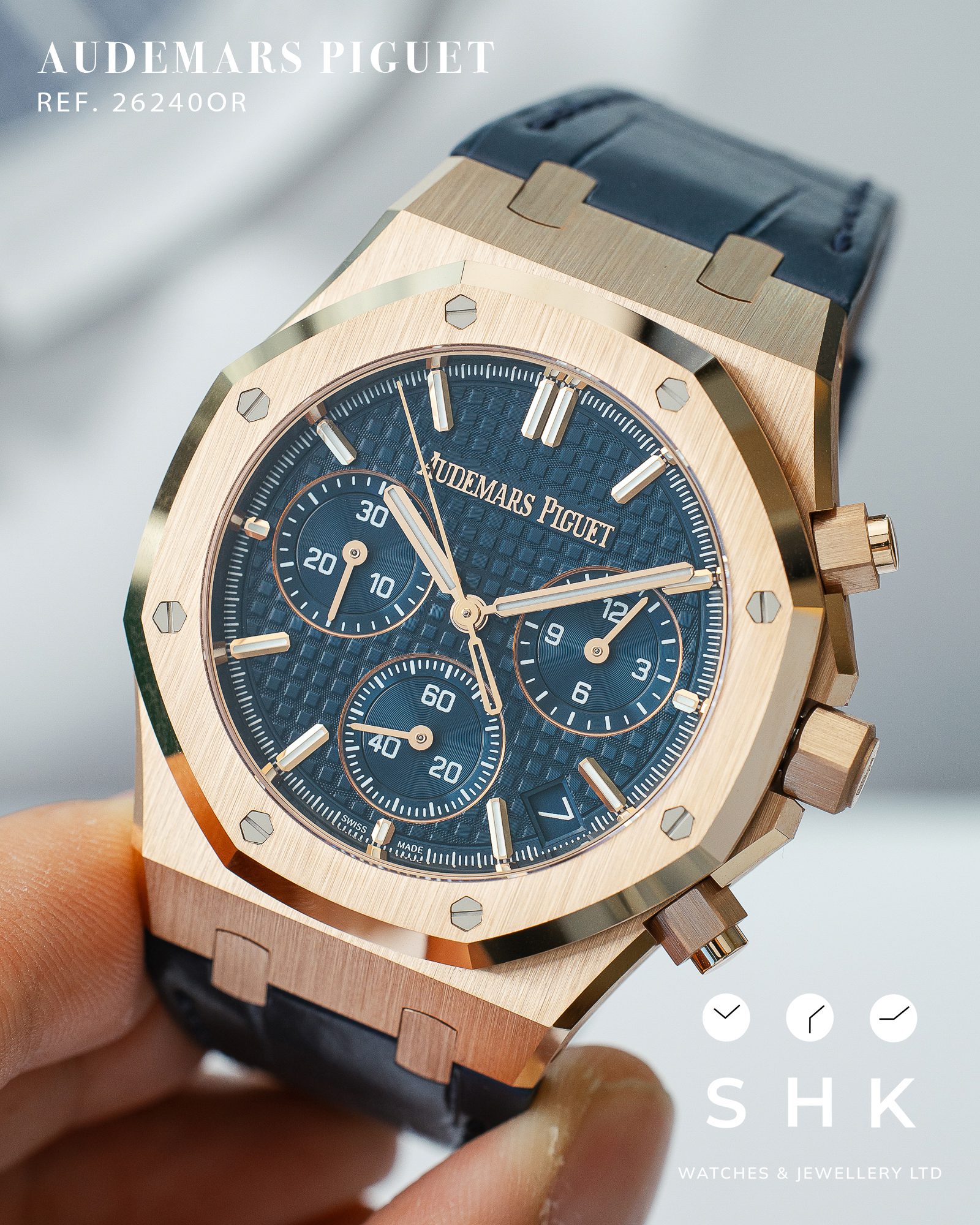 Audemars Piguet Royal Oak 26240OR Chronograph Rose Gold Blue Dial - Image 6