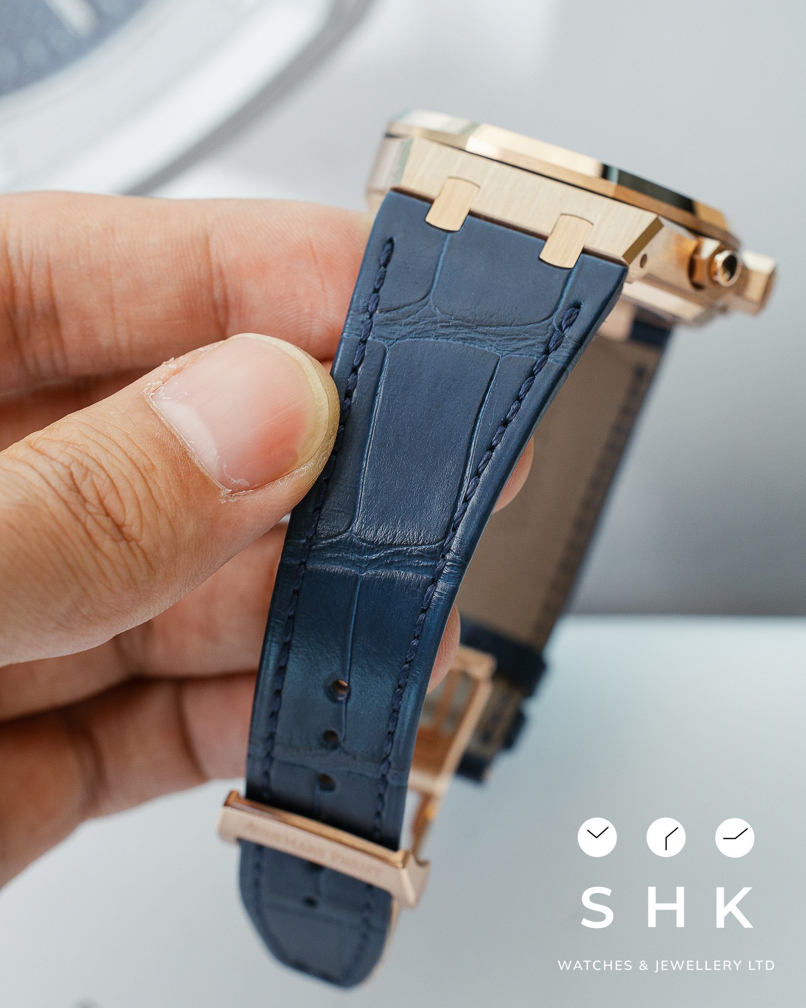 Audemars Piguet Royal Oak 26240OR Chronograph Rose Gold Blue Dial - Image 10