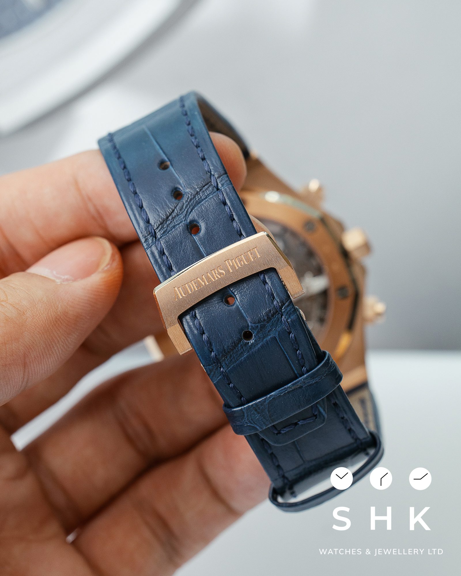 Audemars Piguet Royal Oak 26240OR Chronograph Rose Gold Blue Dial - Image 11