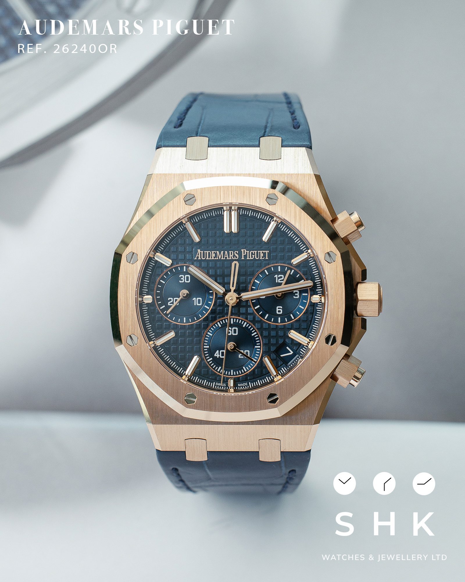 Audemars Piguet Royal Oak 26240OR Chronograph Rose Gold Blue Dial - Image 9