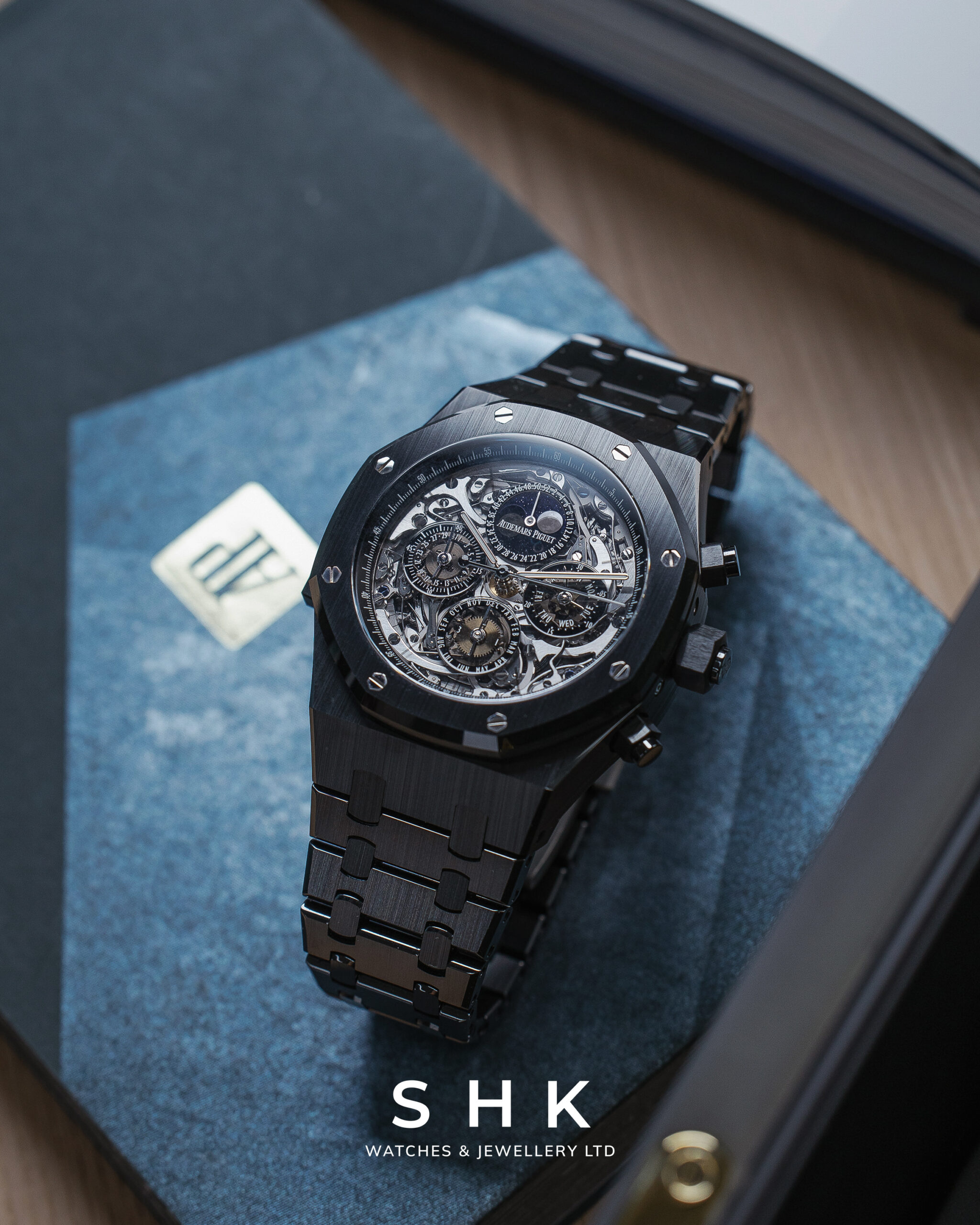 Audemars Piguet Royal Oak 26605CE Grand Complications Perpetual Calendar Black Ceramic - Image 11