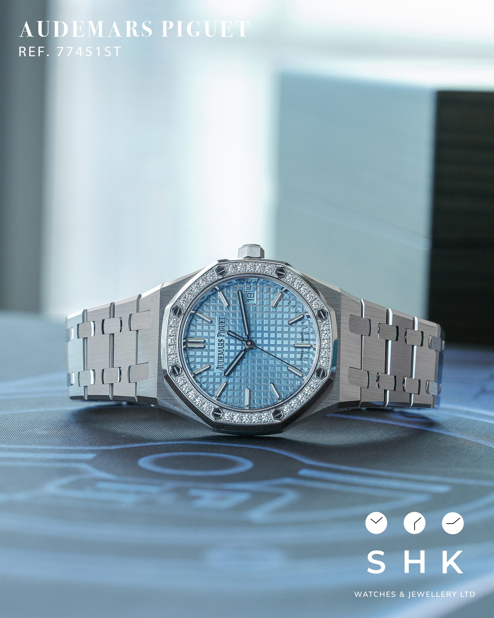 Audemars Piguet Royal Oak 77451ST 'Ladies' Selfwinding '50th Anniversary' Stainless Steel Light Blue Dial Diamond Bezel - Image 3