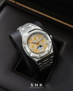 26611PT.OO.1220PT.01 Indonesia Edition with Box